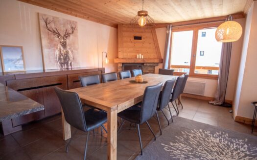 Val Thorens  | 6 Rooms Apartment – Resort Center Ski-in/ski-out