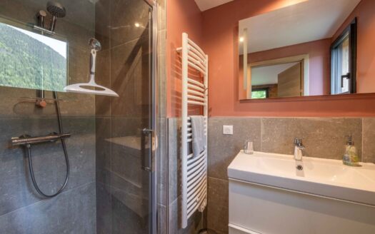 Les Houches Les Granges | 8-bedroom Chalet In “les Granges” Area