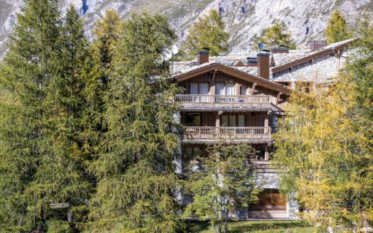 Val-d’Isère Le Chatelard | Typical Alpine Property With Breathtaking Views