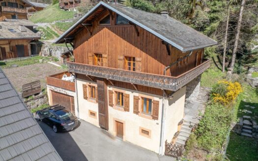 Morzine Les Udrezants | Traditional Savoyard Style – 6 Bedroom Chalet