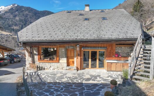 Montriond Les Granges du Haut | 4-bedroom Semi-detached Farmhouse – Renovated