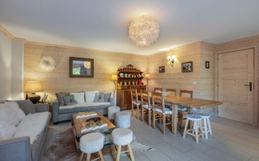Meribel Méribel-Village | South-facing, Fully Renovated 4-bedroom Apartment