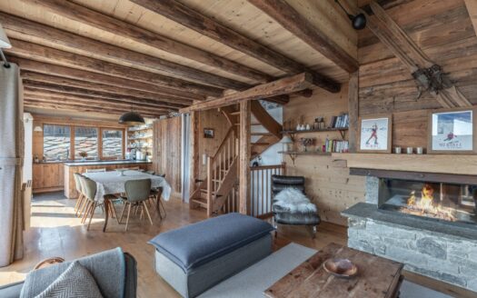 Meribel Le Villard | Village House With Outstanding Views On The Surrounding Summits
