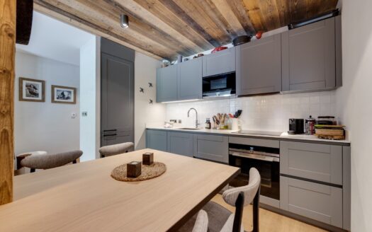 Val-d’Isère Le Fornet | One-bedroom Apartment + Mountain Corner – Ski In / Ski Out