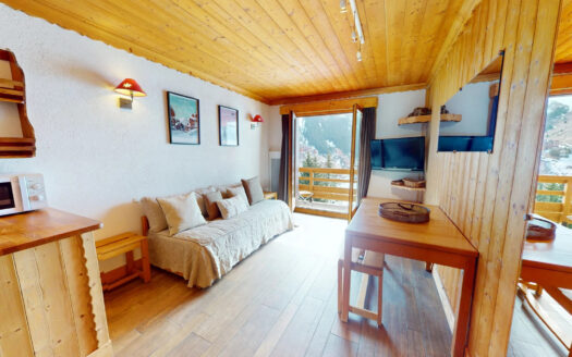 Meribel Le Laitelet | Pleasant South-facing Apartment In A Ski-in/ski-out Residence