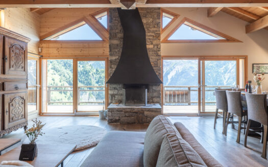 Les Deux Alpes  | 14-room Standalone Chalet – Breathtaking Views
