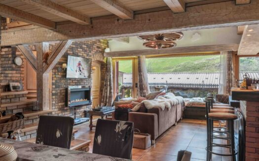 Megève  | Exceptional Apartment – Private Top Floor, 190 M²