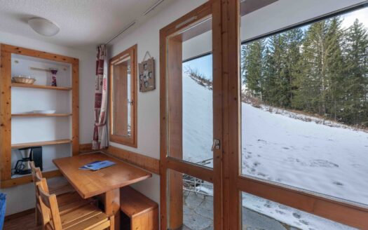 Courchevel Village Les Brigues | One Bedroom Flat + Mountain Corner – Ski In Ski Out