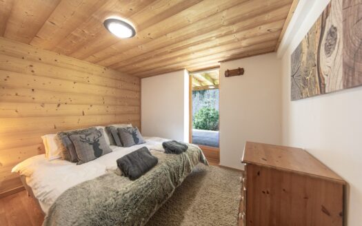 Morzine Vallée de la manche | Authentic 4-bedroom Chalet – Close To Ski Lifts