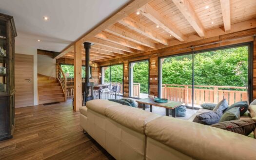Les Houches Les Granges | 8-bedroom Chalet In “les Granges” Area
