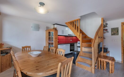 La Tania  | 3-bedroom Penthouse – Ideally Located