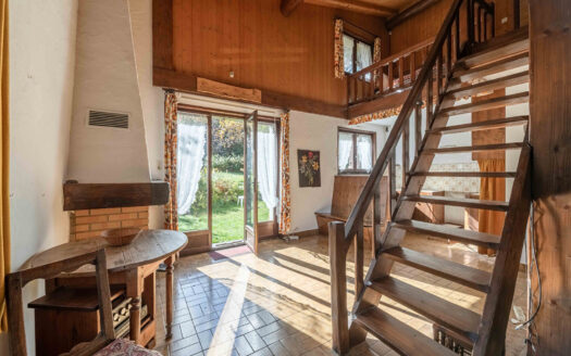 Chamonix-Mont-Blanc | 3-bed Chalet In Need Of Some Renovation