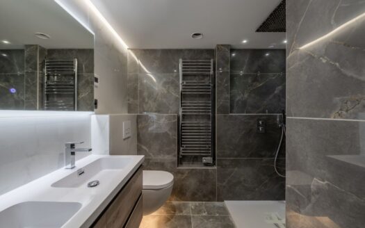 Chamonix | Premium 3-Bed En-Suite at Argentière Grands Montets