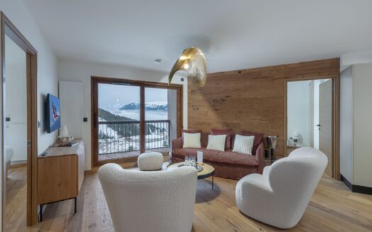Courchevel Moriond | 2-Bed Apartment with West-Facing Balcony