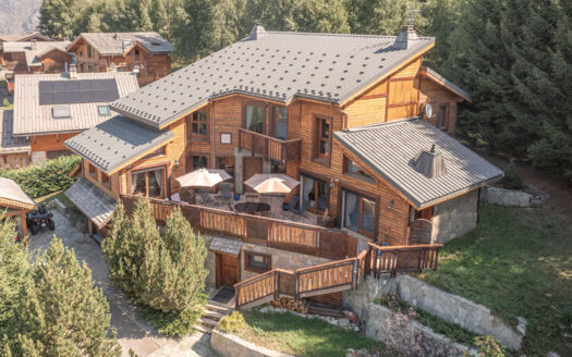 Les Deux Alpes | Architect-Designed 5-Room Chalet with La Muzelle Views