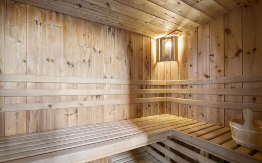 Les Menuires | Stunning 6-Bed Duplex with Sauna & Ski-In Ski-Out