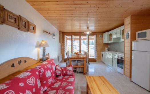 Les Saisies | 5-Bed Chalet in Nature Between Two Ski Resorts