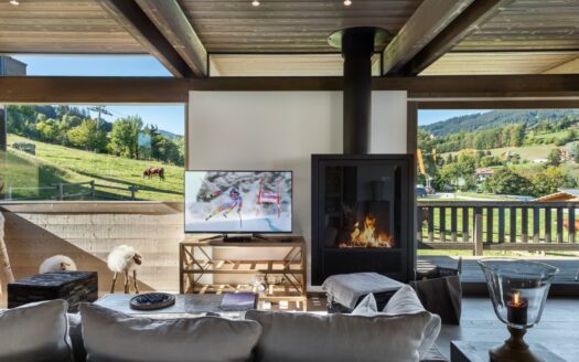 Megève | 4-Bed Ski-In Chalet in Princesse Sector with Sauna