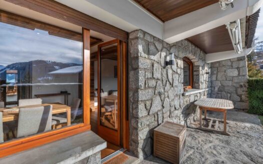 Megève | Renovated 3-Bed Apartment with Garden Access in Mont d’Arbois