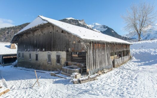 Morzine | Rare Development Opportunity – Traditional Barn on Ski Slopes