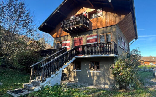 Saint-Gervais-les-Bains | 7-Bed House to Renovate with Huge Potential