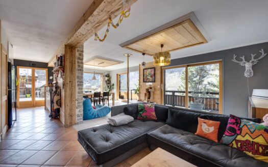 Sainte-Foy-Tarentaise | 5-Bed Chalet with 2 Independent Studios