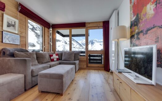 Tignes | 2-Bed Apartment + Studio on Same Floor with Grande Motte Views