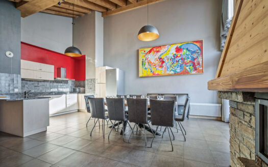 Val Thorens | Luxurious 4-Bed Ski-In Ski-Out Penthouse with Hammam