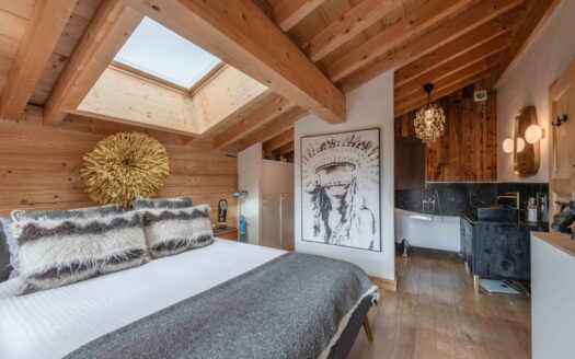 Chamonix-Mont-Blanc | Luxury 5-Bed Chalet with Pool & Mont Blanc Views