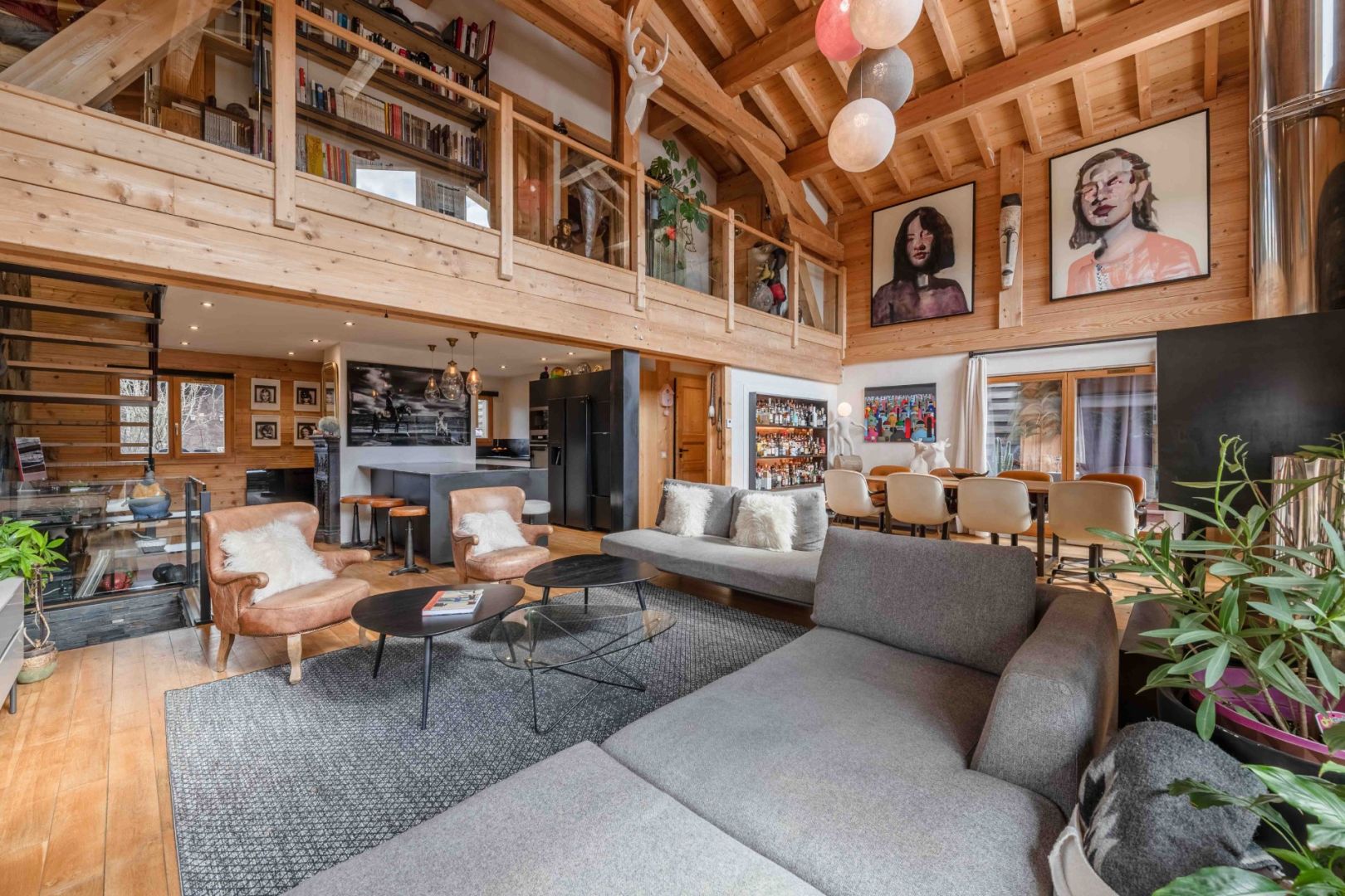 Domosno | Chamonix-Mont-Blanc | Luxury 5-Bed Chalet with Pool & Mont Blanc Views