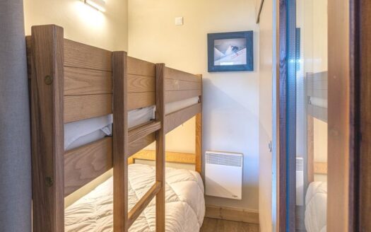 Courchevel La Tania | 2-Bed Ski-In Ski-Out Apartment in Resort Centre