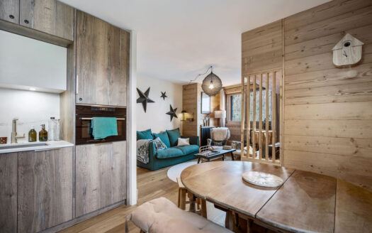 Courchevel Moriond | 1-Bed Ski-In Ski-Out Apartment in Sought-After Residence