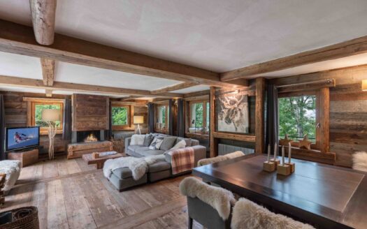 Demi-Quartier | Spacious 4-Bed Duplex in Renovated Farmhouse Near Megève