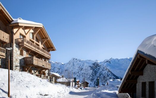La Rosière | 6-Bed Triplex Apartment with Panoramic Mountain Views