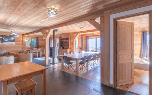 Les Deux Alpes | Exceptional 7-Room Authentic Chalet with Panoramic Views