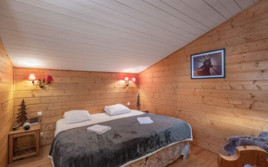 Megève | 2-Bed Duplex in Jaillet with Open Views