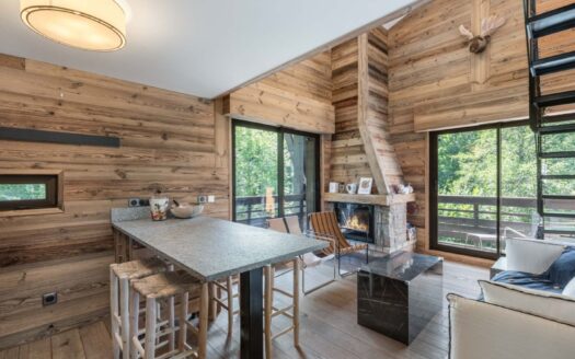 Megève | 3-Room Apartment in Rochebrune with Terrace & Pool Access