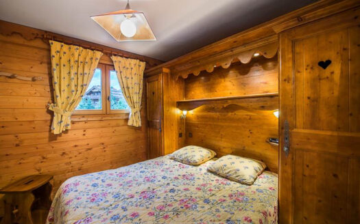 Méribel Village | 2-Bed Apartment Near Slopes in Residence with Spa