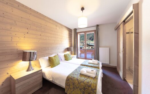 Morzine | 2-Bed Serviced Apartment in Centre Near Super Morzine Lift