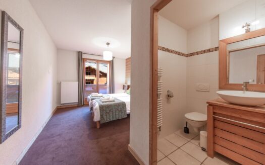 Morzine | 2-Bed Serviced Apartment in Centre Near Super Morzine Lift