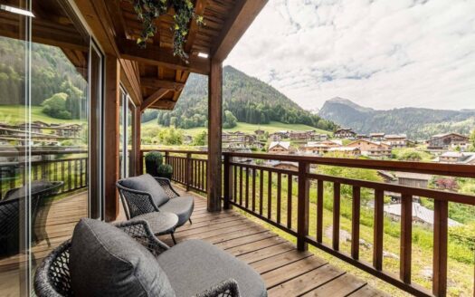 Morzine | Contemporary 5-Bed Chalet Built 2009 with Unobstructed Views