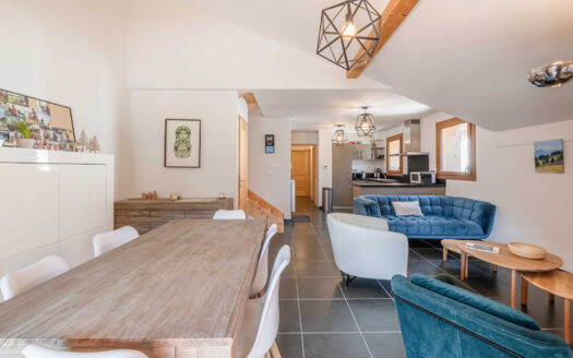 Morzine | Modern 3-Bed Duplex Near Centre with Sauna Access