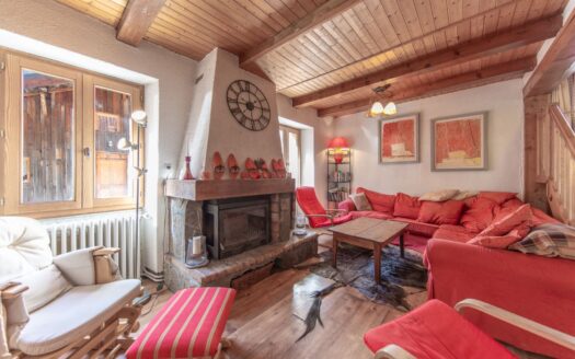 Morzine | Traditional 6-Bed Savoyard Chalet with Renovation Potential