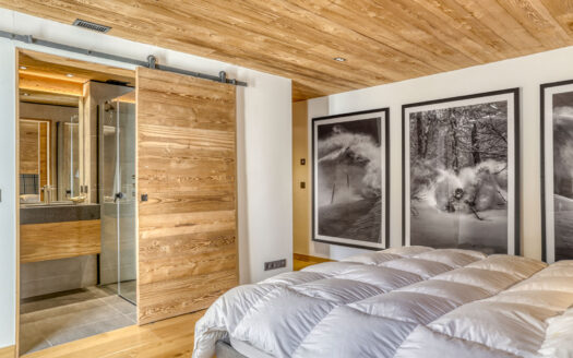 Saint-Gervais-les-Bains | Contemporary 6-Bed Chalet Built 2018 with Home Cinema