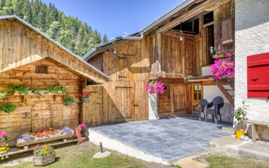 Saint-Gervais-les-Bains | Country Farmhouse To Renovate