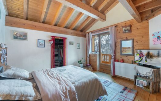 Saint-Martin-de-Belleville | 4-Bed Chalet with Panoramic Views & Expansion Potential
