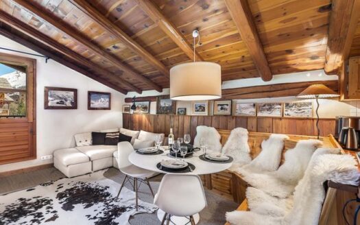 Val-d’Isère | Charming 2-Bed Snow Front Apartment with Solaise Views