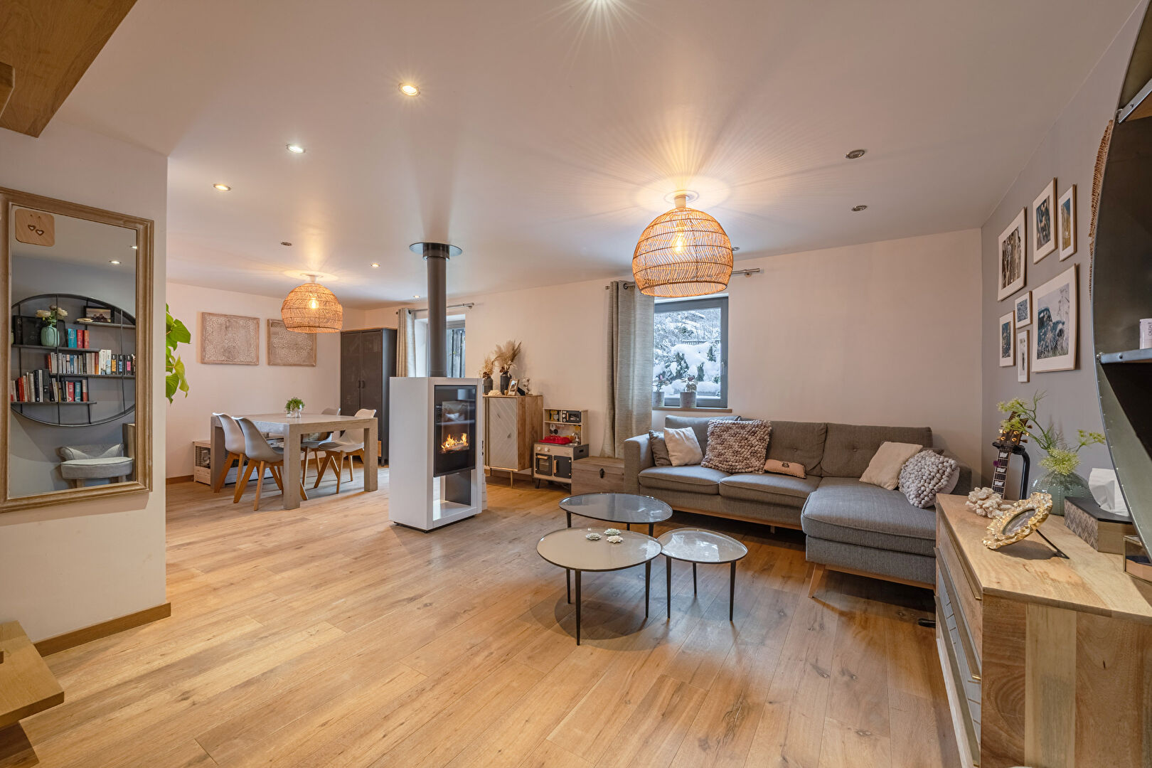 Domosno | Chamonix-Mont-Blanc | 2-Bed Apartment with 40 m² South-Facing Terrace in Les Bossons