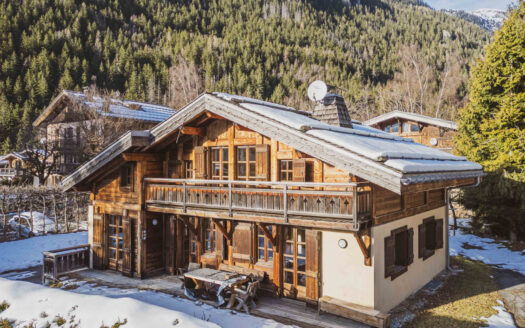 Chamonix-Mont-Blanc | Luxurious 6-Bedroom Chalet with Private Sauna & Mont Blanc Views in Les Tines