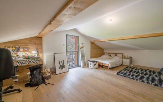 Chamonix-Mont-Blanc | Modern 5-Bed Chalet with Pool & Mont Blanc Views